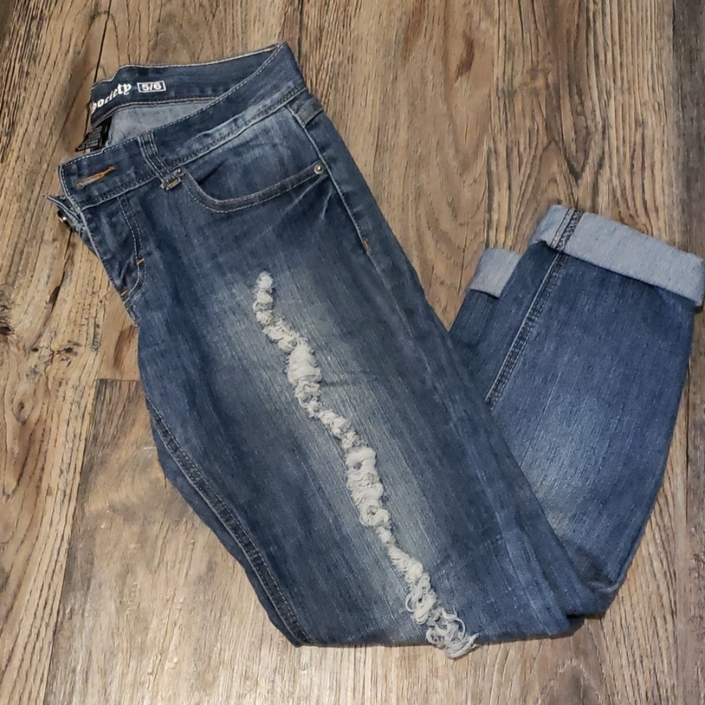 Blues society ripped jeans